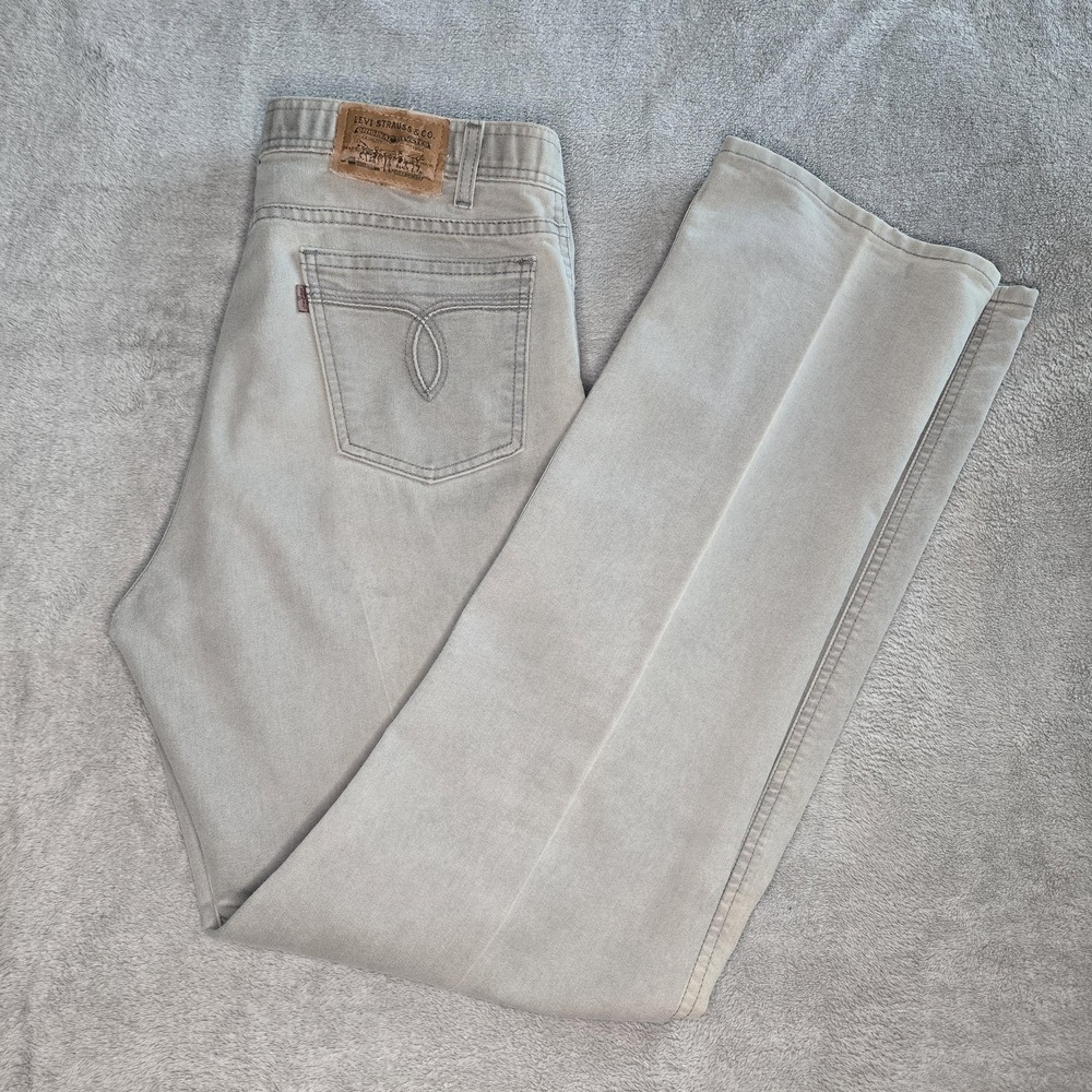 Vintage Levis Jeans Mens 36x34 Gray Light Wash Straight Leg Denim Regular